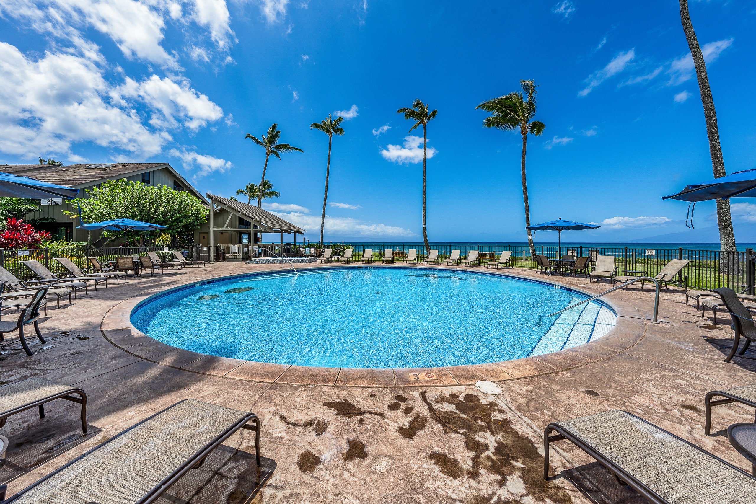 Condo in Lahaina · ★5.0 · 3 bedrooms · 4 beds · 2 baths - Image 35