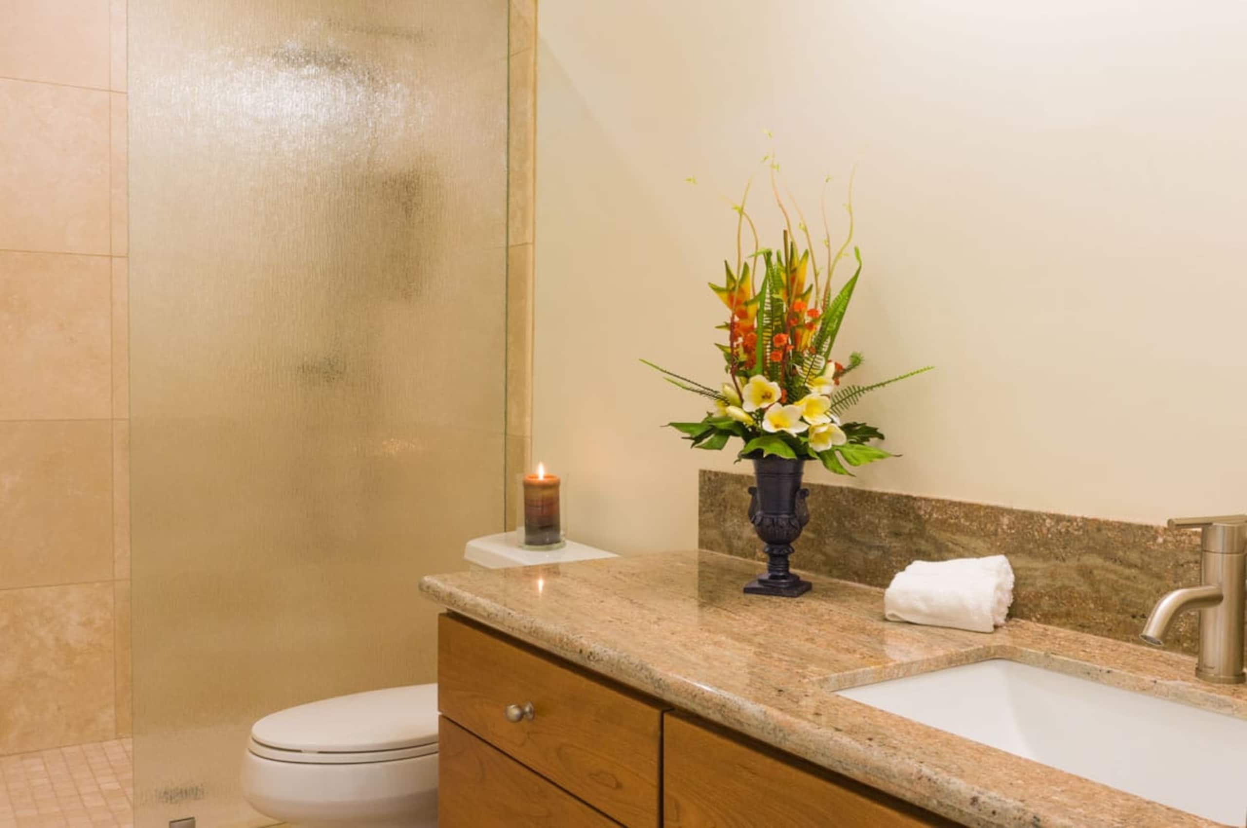 Condo in Princeville · ★4.89 · 2 bedrooms · 4 beds · 2 private baths - Image 6