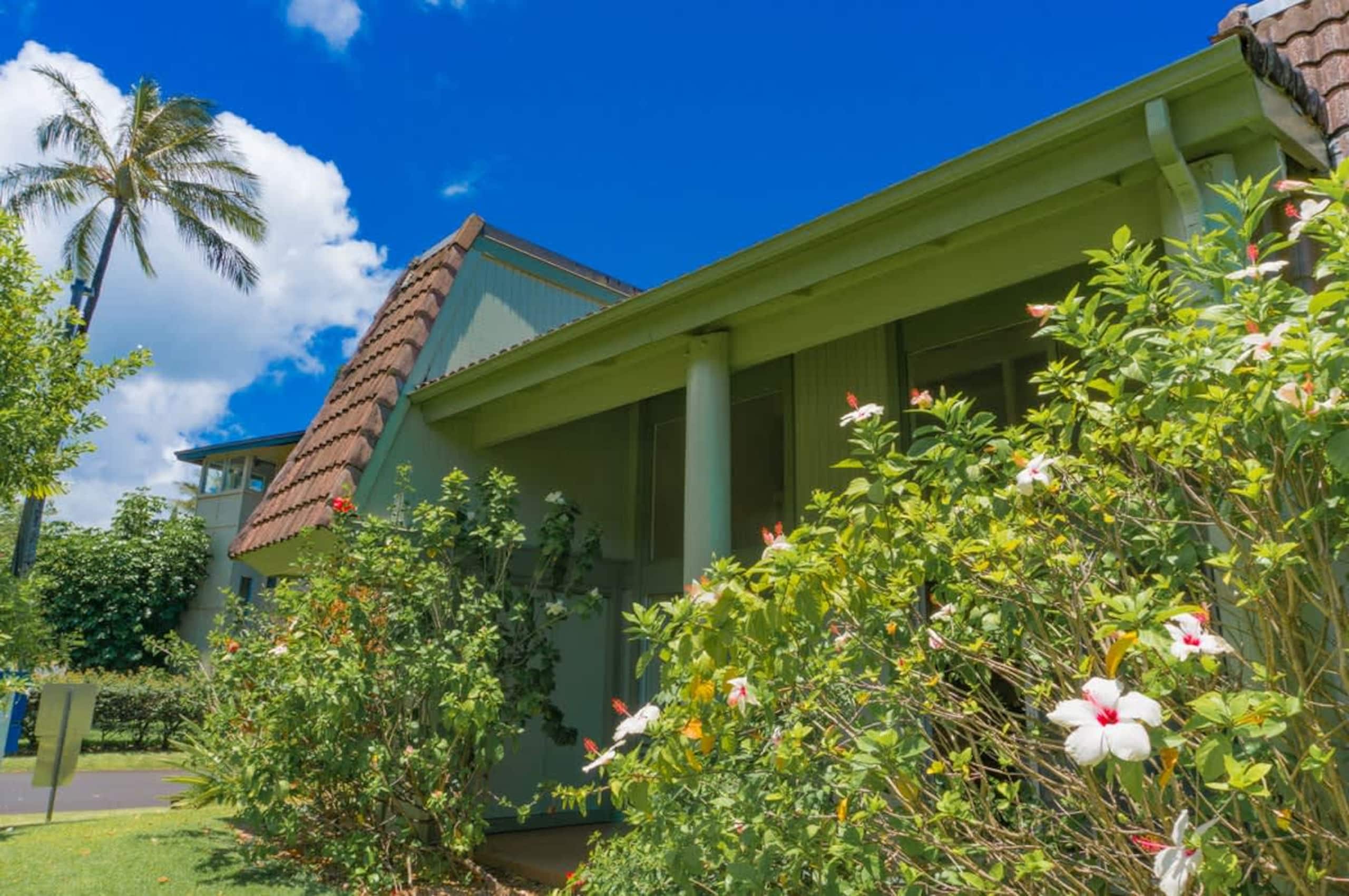 Condo in Princeville · ★4.89 · 2 bedrooms · 4 beds · 2 private baths - Image 3