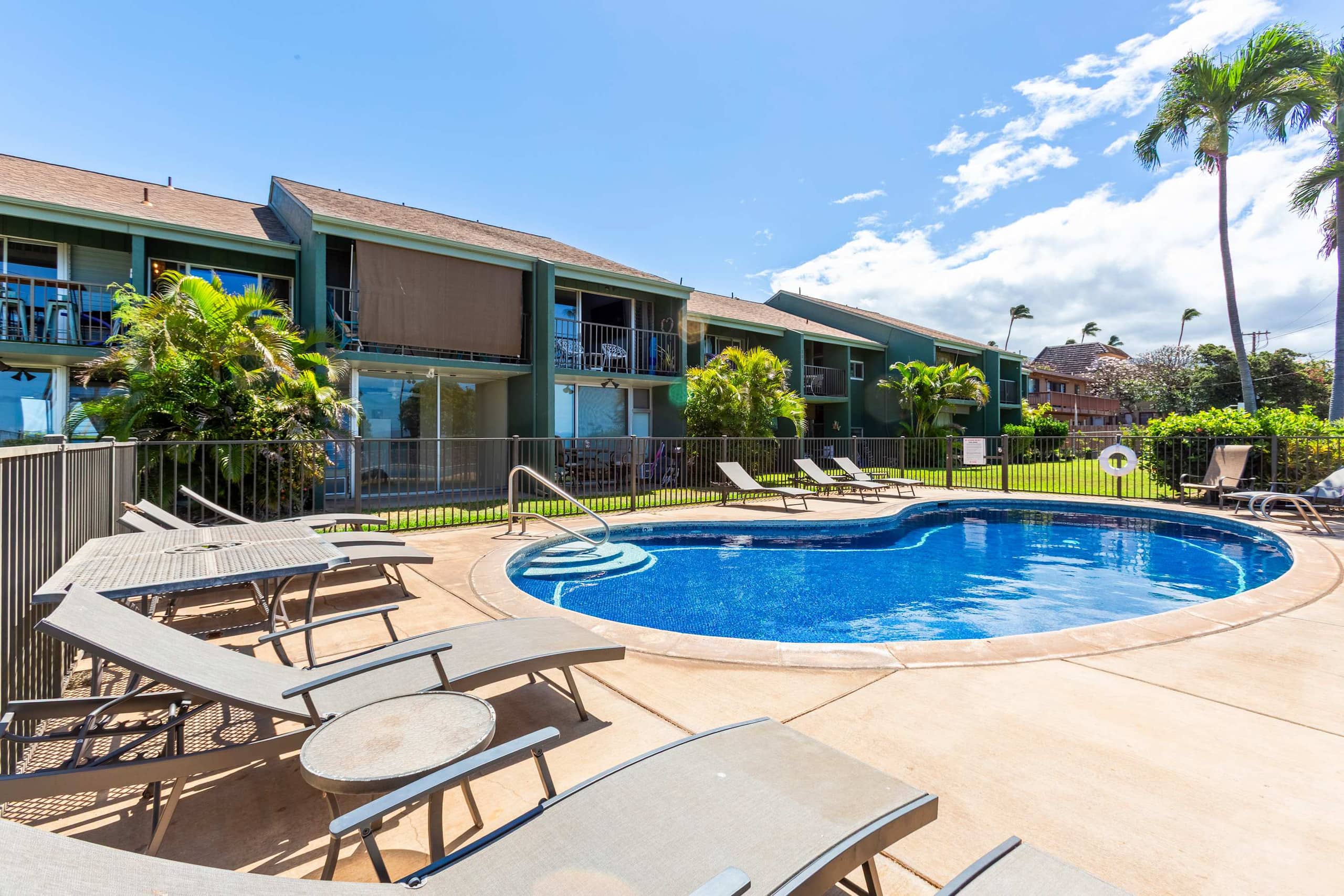 Condo in Kihei · ★4.92 · 1 bedroom · 2 beds · 1 private bath - Image 35