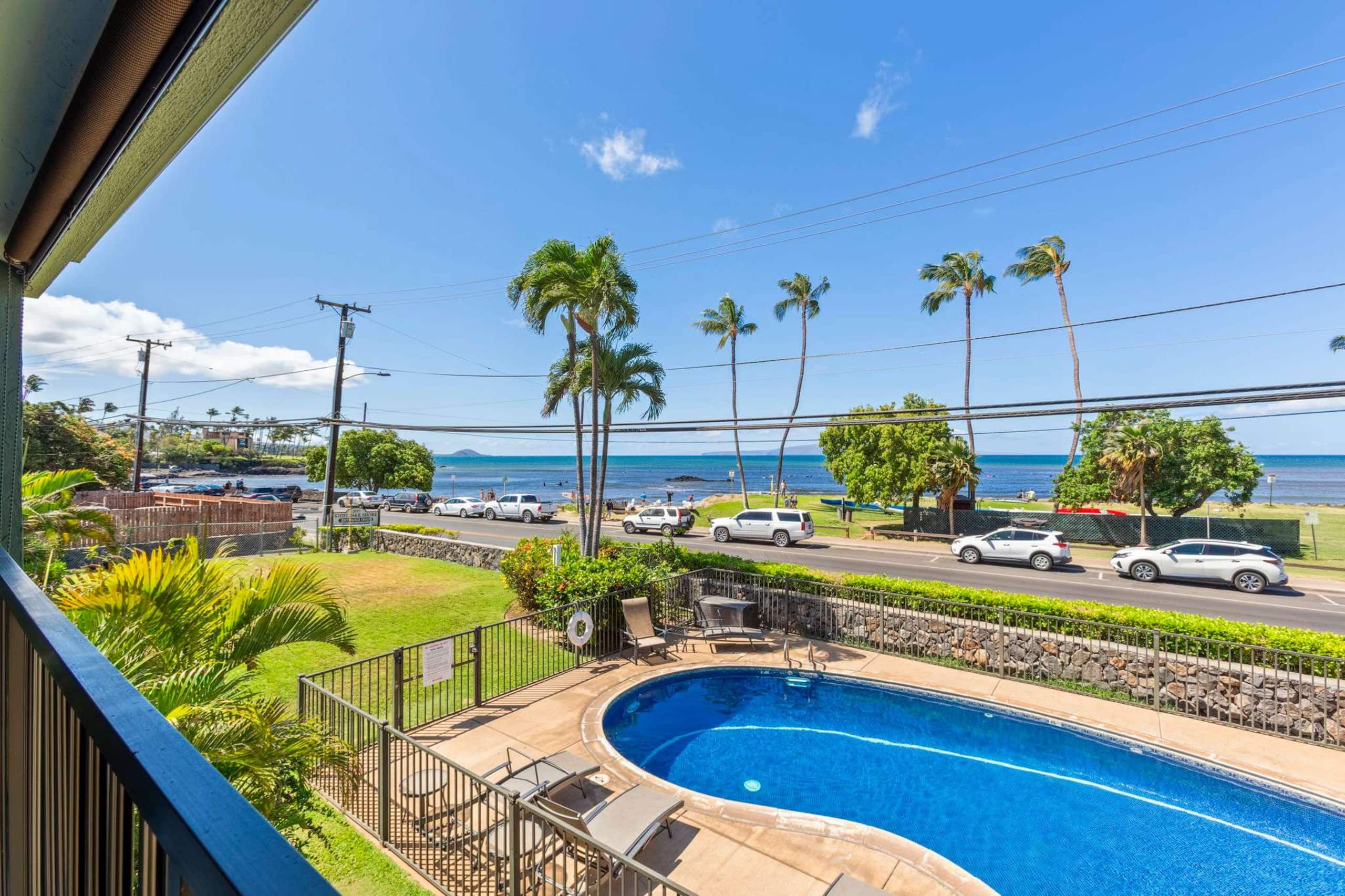 Condo in Kihei · ★4.92 · 1 bedroom · 2 beds · 1 private bath - Image 5