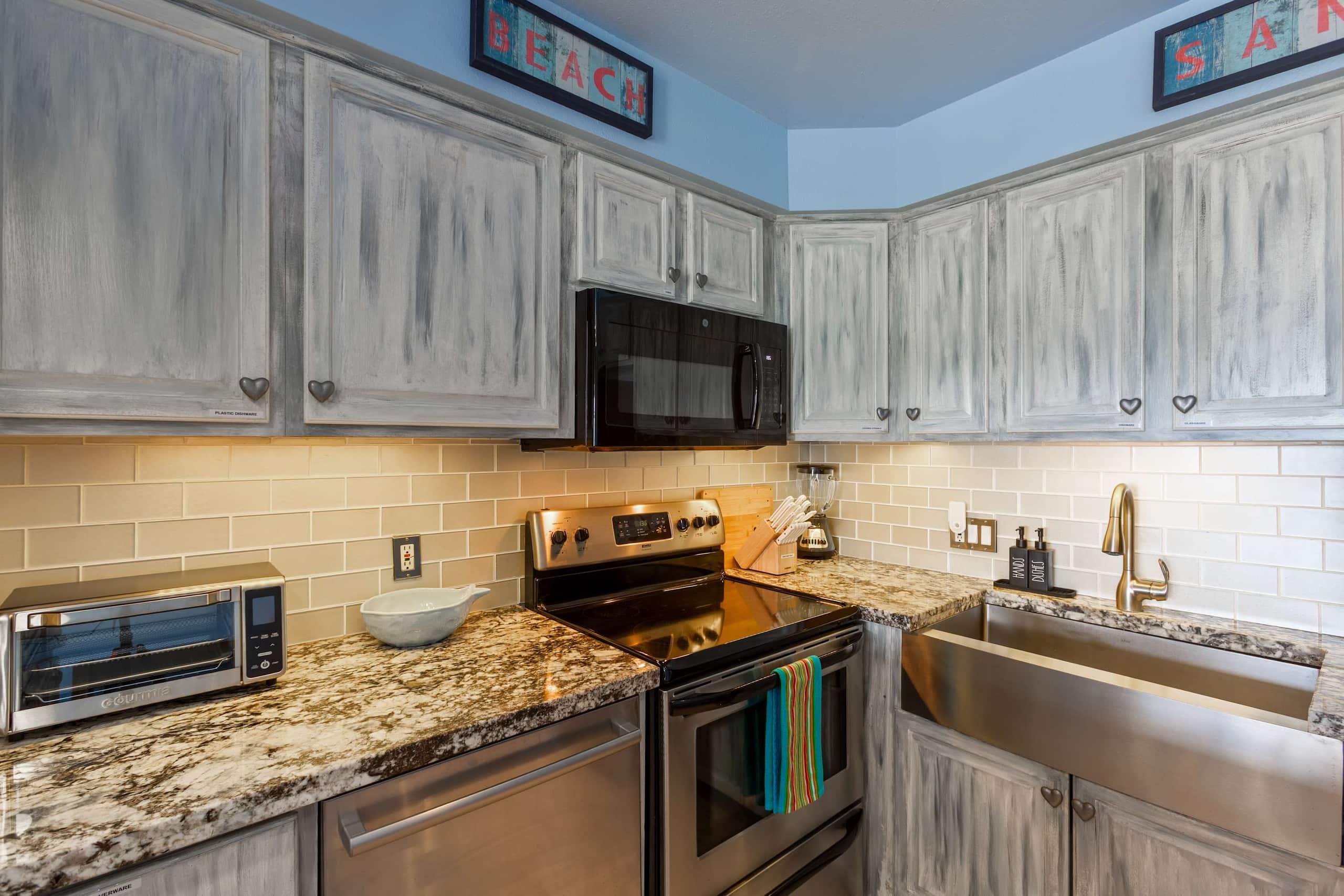 Condo in Kihei · ★4.92 · 1 bedroom · 2 beds · 1 private bath - Image 14