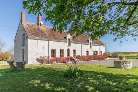 The Wind Turbine Farmhouse - Air conditioning, bil