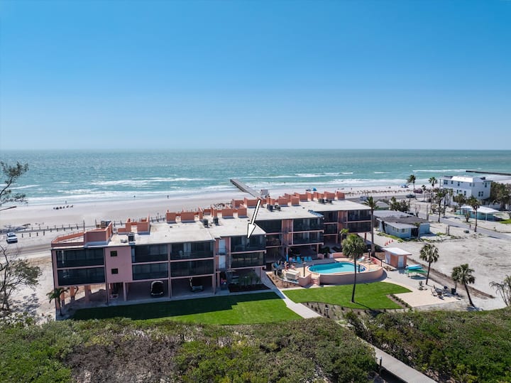 Coquina Moorings 205: Condo With Gulf-to-bay Views - Bradenton Beach