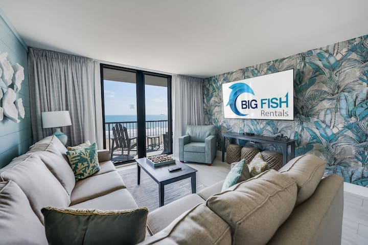 Oceanfront Condo With Balcony & Resort Pools - Myrtle Beach