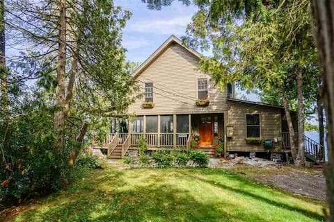 Historic Lake Front Home - The Rocks on Long Point