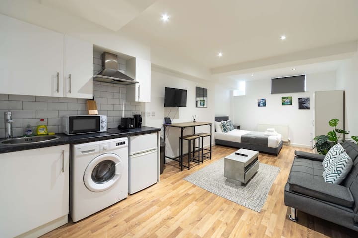 Helen & Ally managed Airbnb listing 3