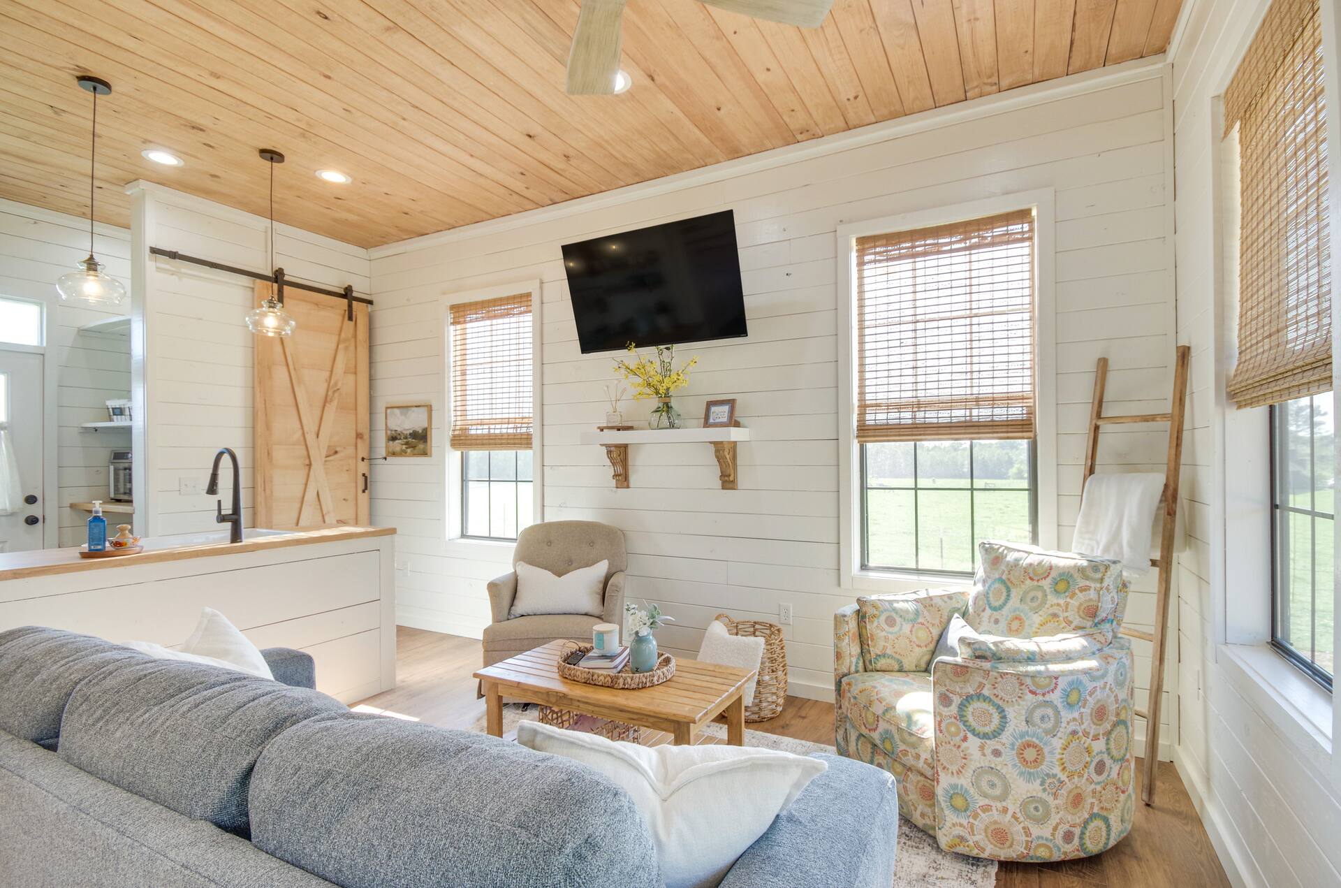 Contrell Cottage On Farm w/ Peaceful Views