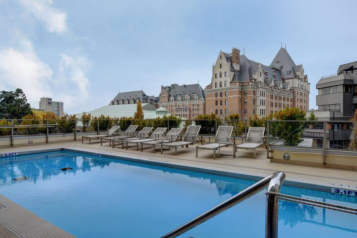 Waterfalls Hotel Luxury Experience gallery image 3