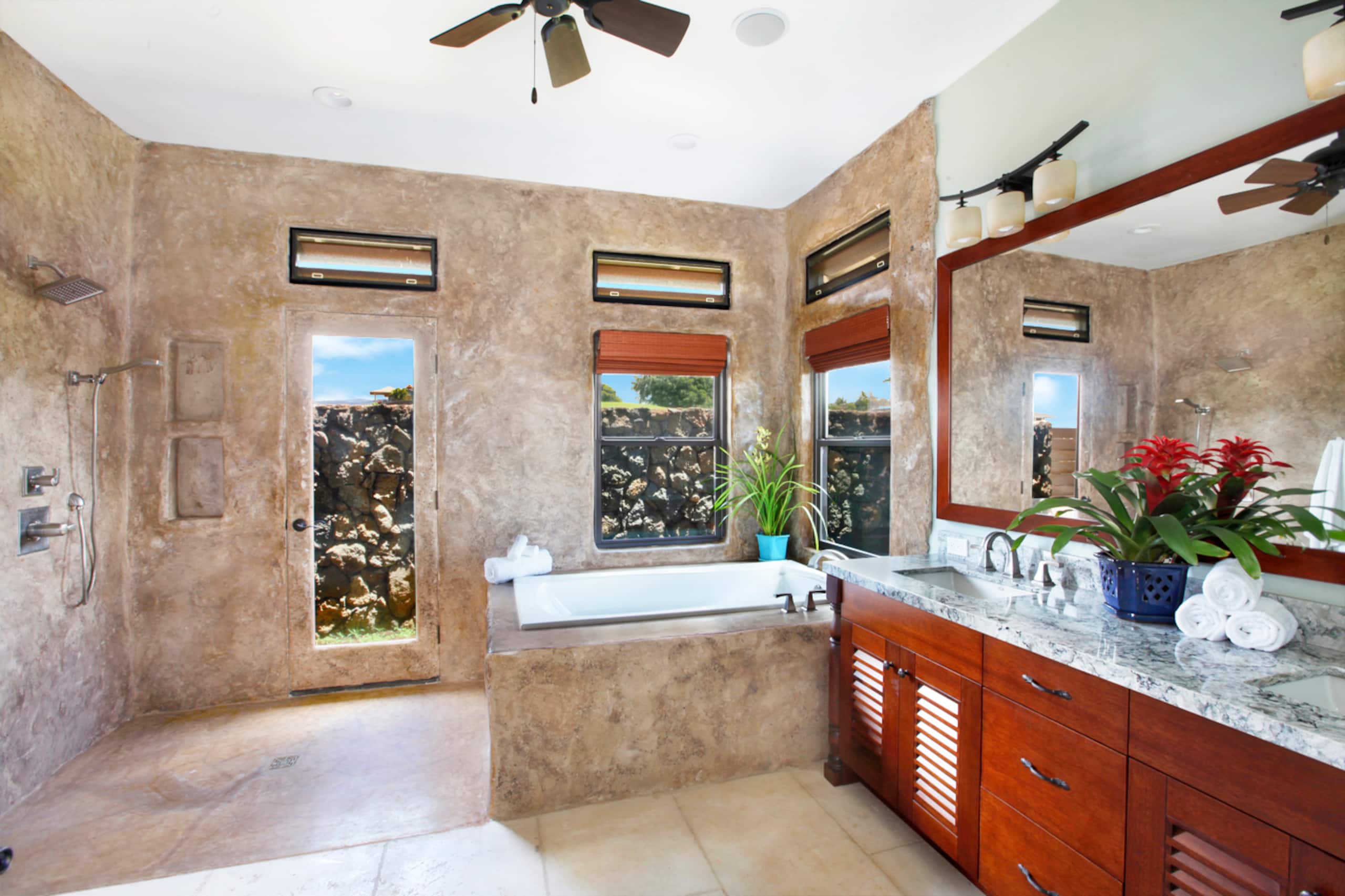 Amazing Golf View Private Pool & Hot Tub Sleep 10 - Photo 32
