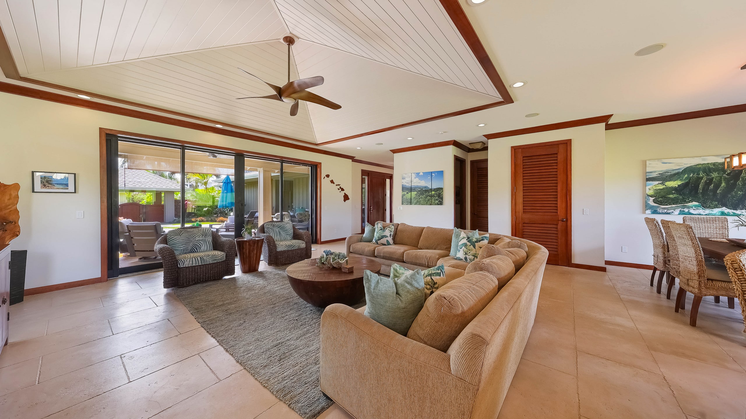 Amazing Golf View Private Pool & Hot Tub Sleep 10 - Photo 12