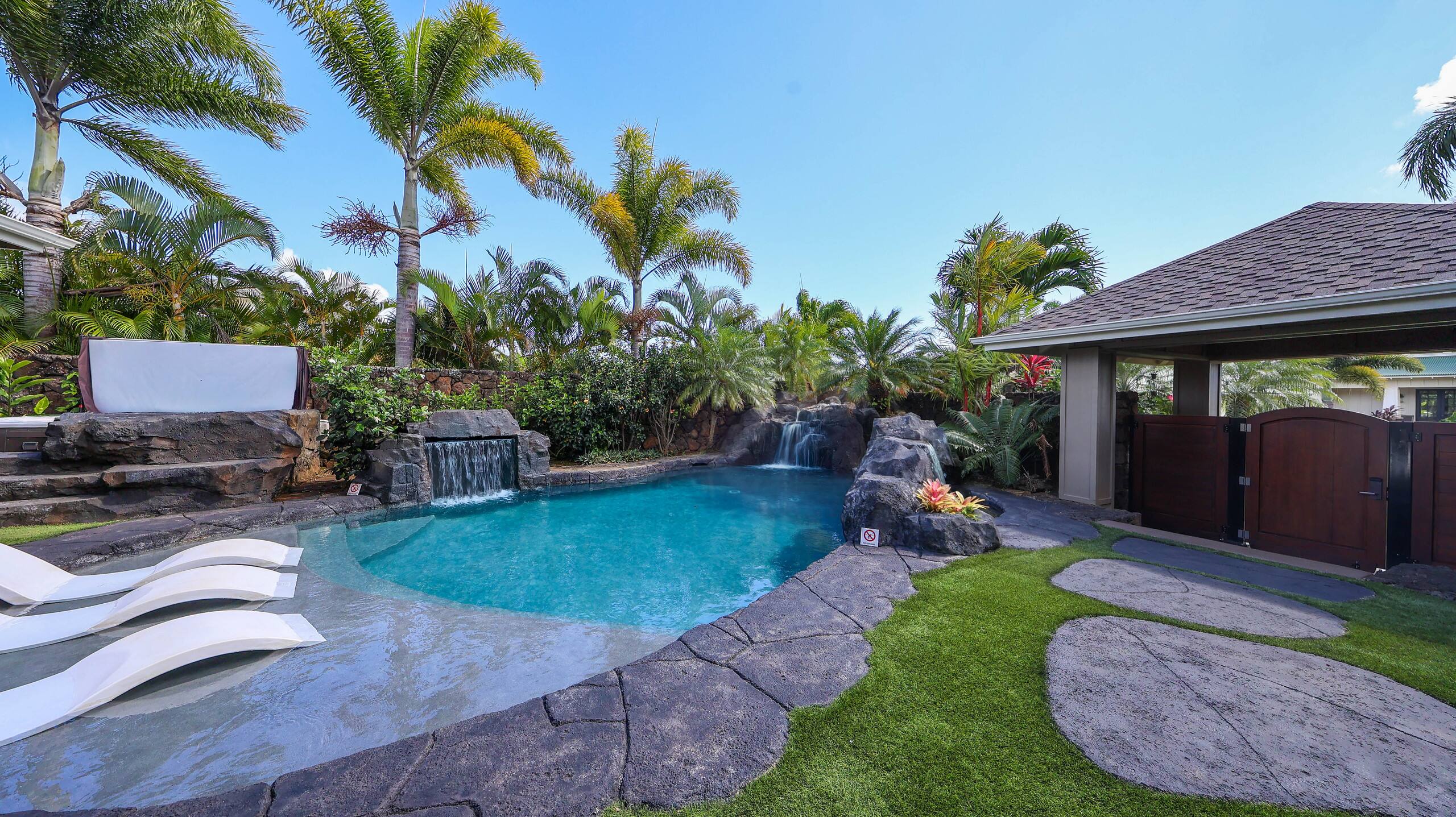 Amazing Golf View Private Pool & Hot Tub Sleep 10 - Photo 43