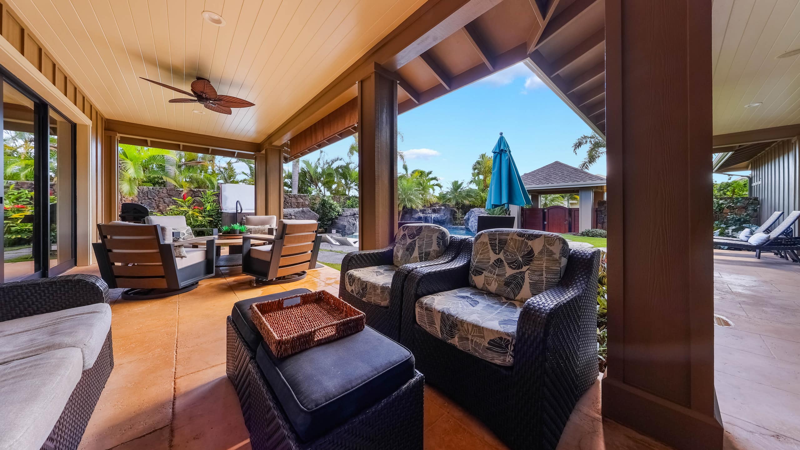 Amazing Golf View Private Pool & Hot Tub Sleep 10 - Photo 40