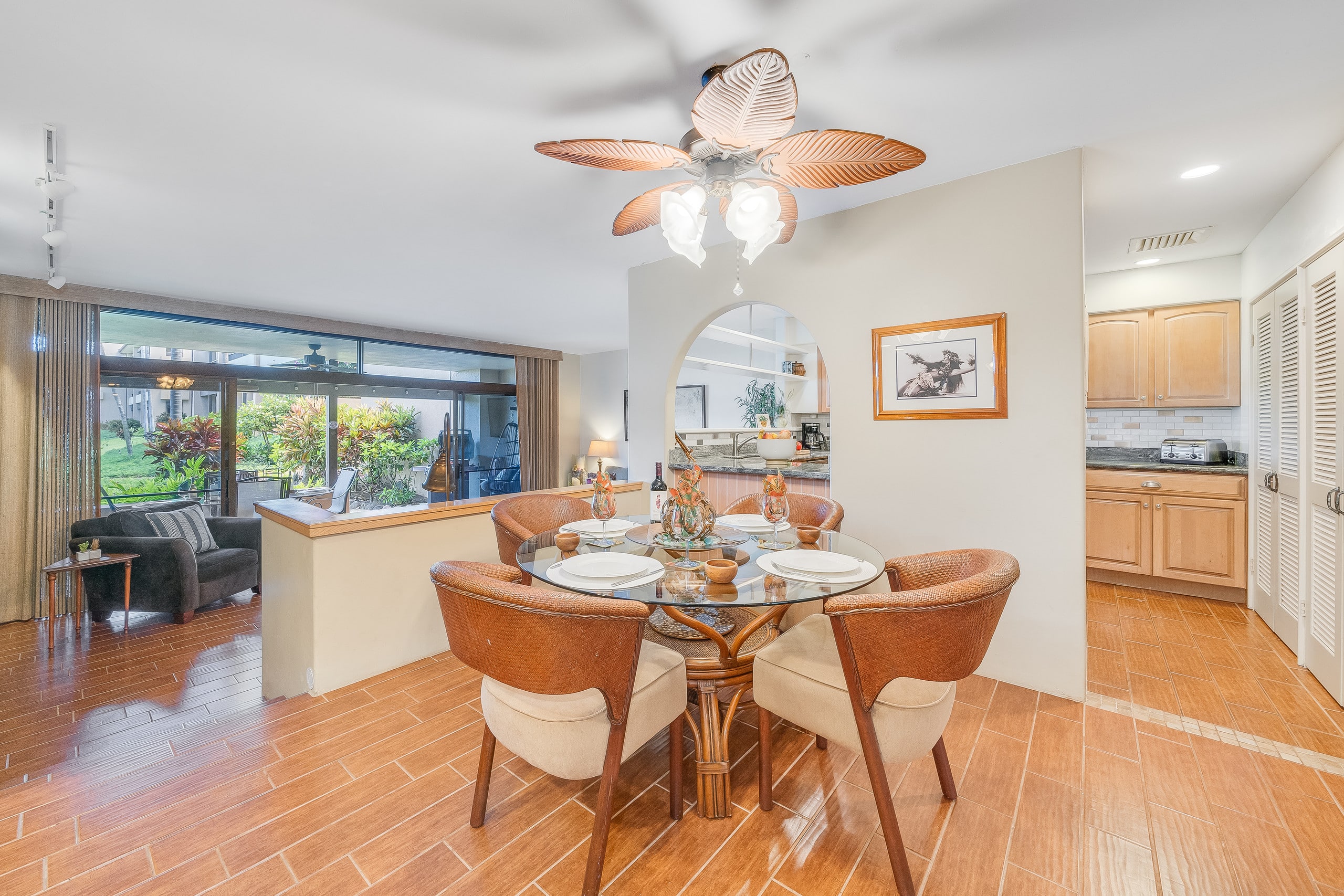 Condo in Lahaina · ★4.65 · 2 bedrooms · 3 beds · 2 baths - Image 10