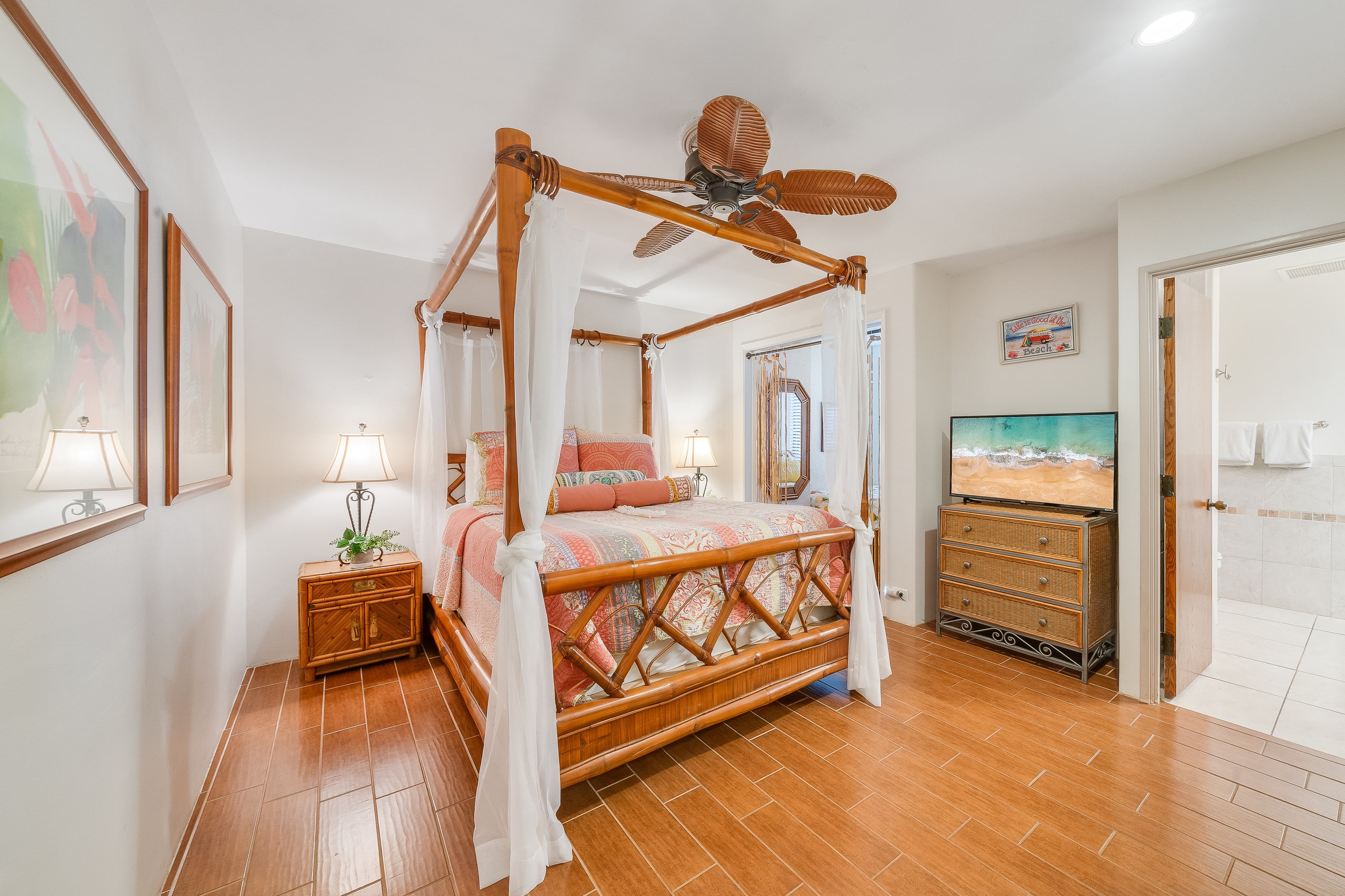 Condo in Lahaina · ★4.65 · 2 bedrooms · 3 beds · 2 baths - Image 18