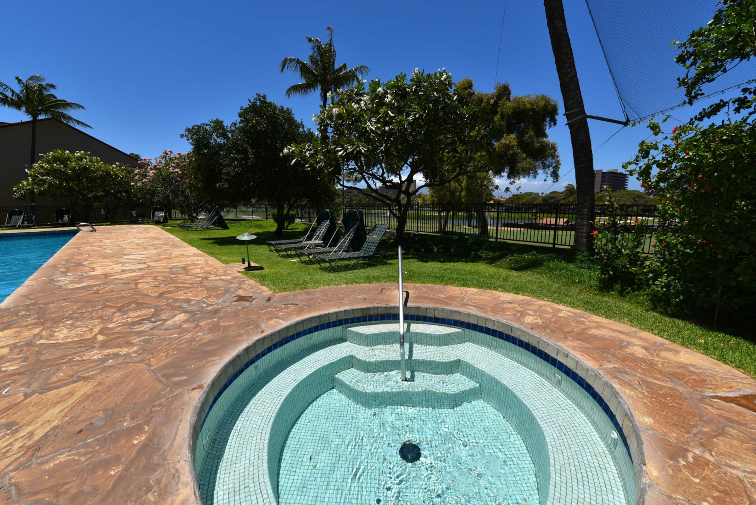 Condo in Lahaina · ★4.65 · 2 bedrooms · 3 beds · 2 baths - Image 39