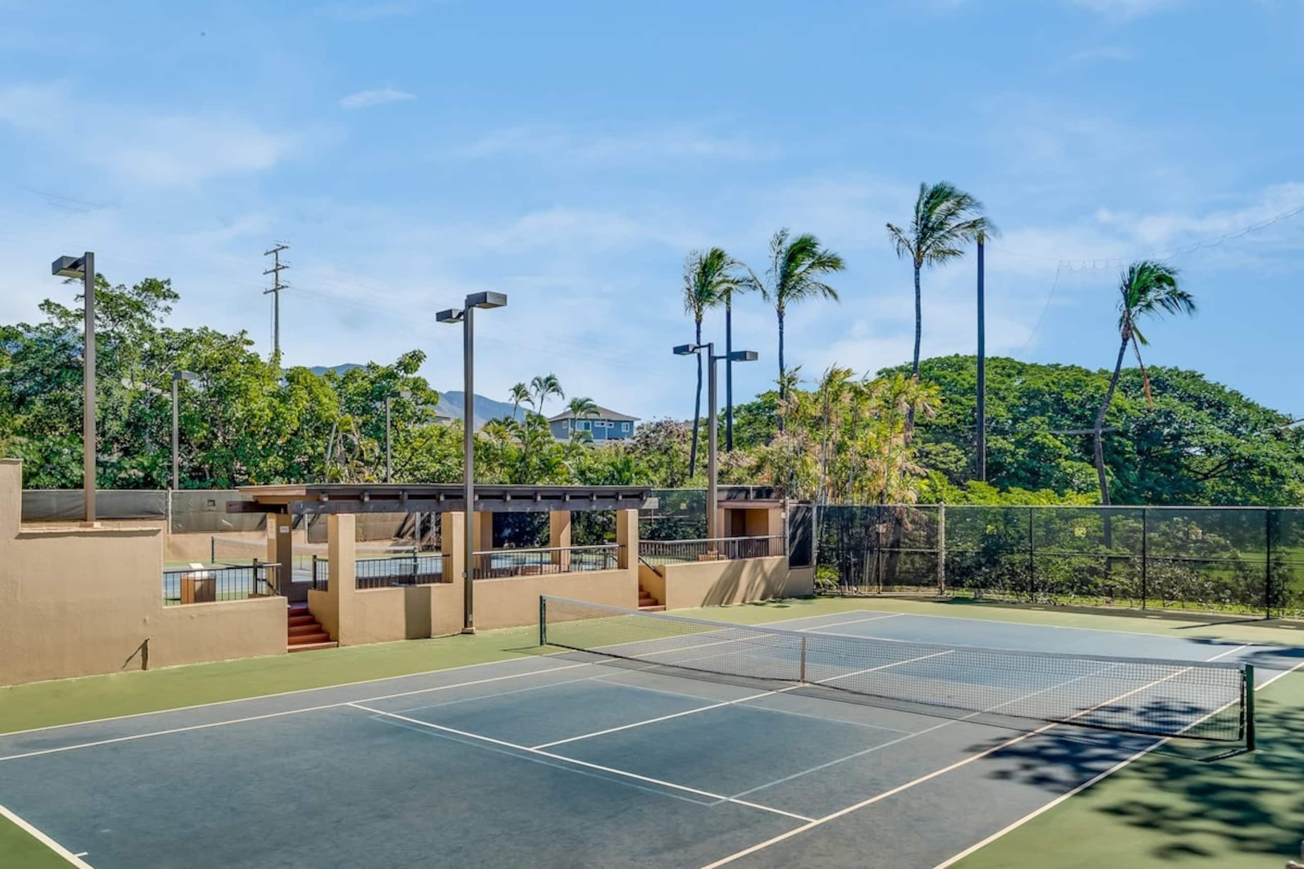 Condo in Lahaina · ★4.65 · 2 bedrooms · 3 beds · 2 baths - Image 28