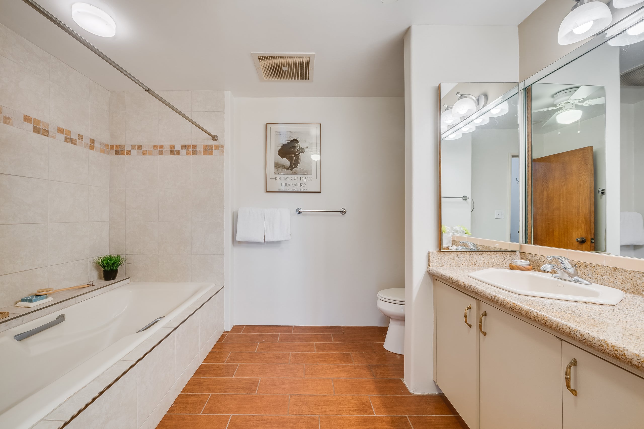 Condo in Lahaina · ★4.65 · 2 bedrooms · 3 beds · 2 baths - Image 20