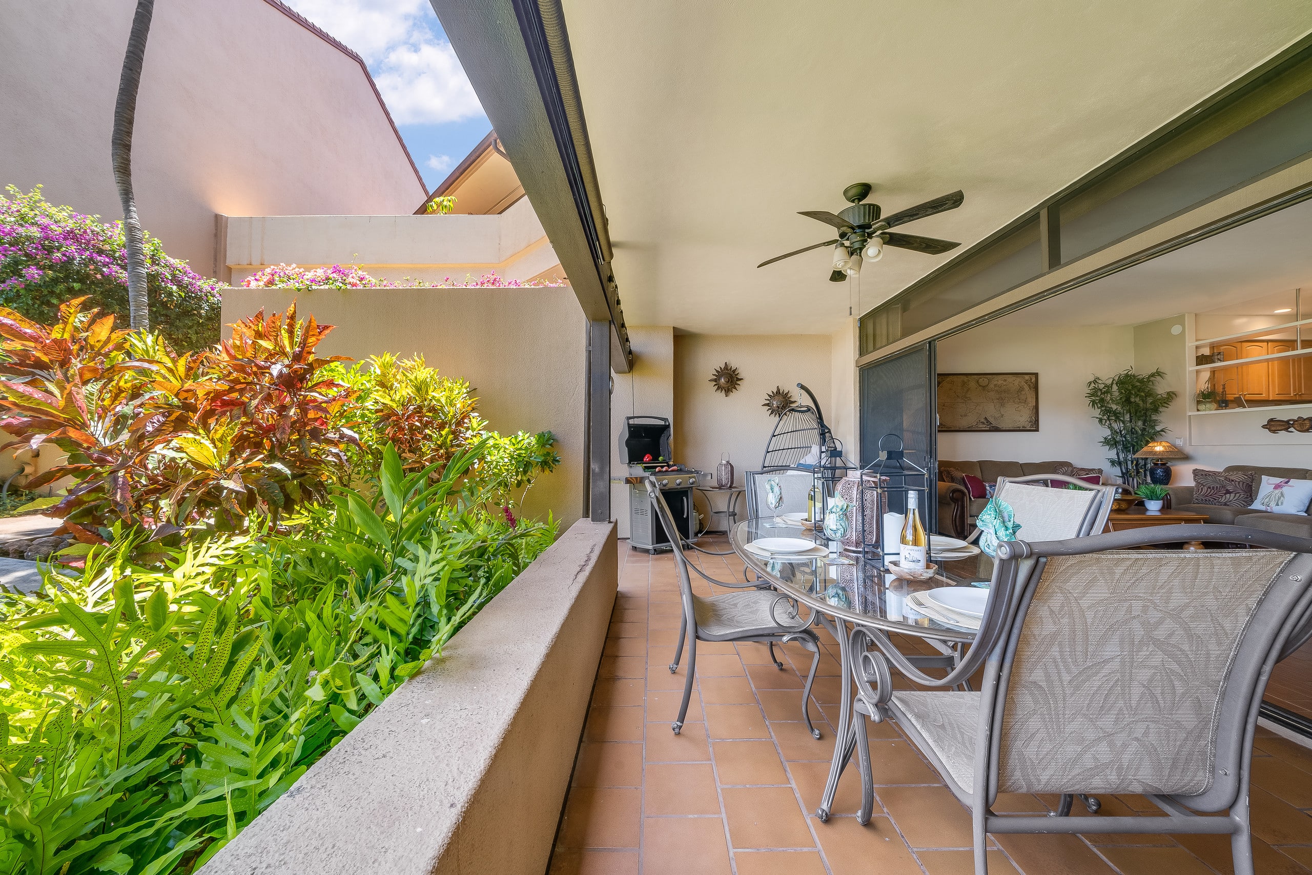 Condo in Lahaina · ★4.65 · 2 bedrooms · 3 beds · 2 baths - Image 32