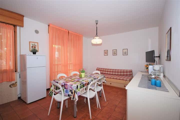 Charmante Maison De Vacances Avec Terrasse Ensolei - Lignano Sabbiadoro