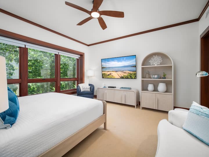 غرفة النوم الثانية | سرير كينج حمام، حوض استحمام عميق له ولها مرحاض خاص