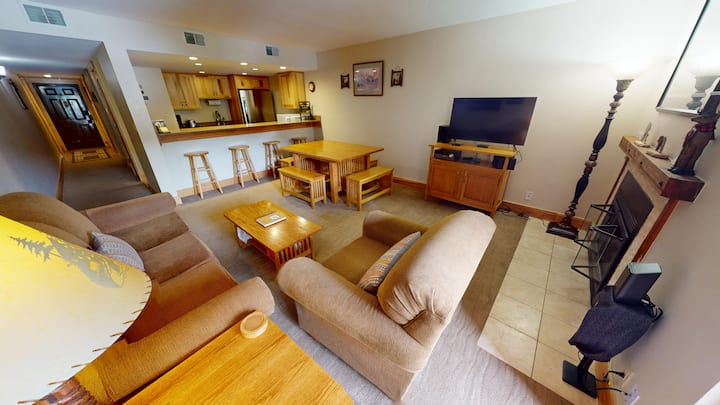 Pool, 4 Hot Tubs! Walk/drive To Dine, Shop, Events - Frisco, CO