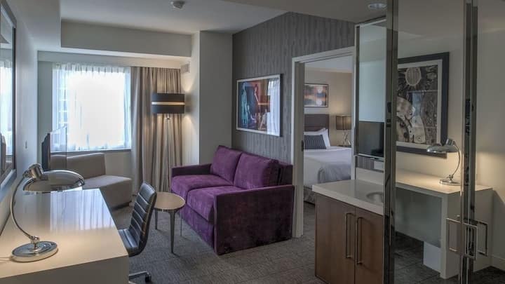 Chic Room With Rooftop Lounge & Scenic City Views - 芝加哥