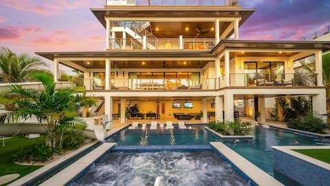 60ft Water Slide/Spa-Theatre Room/Air Hockey