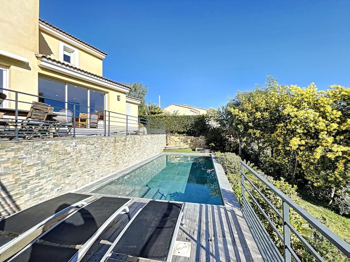 Villa Paisible Avec Piscine Et Jardin À 5 Min Des - Cannes