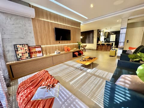 Three Bedrooms, Luxury and Comfortable Near Hard Rock