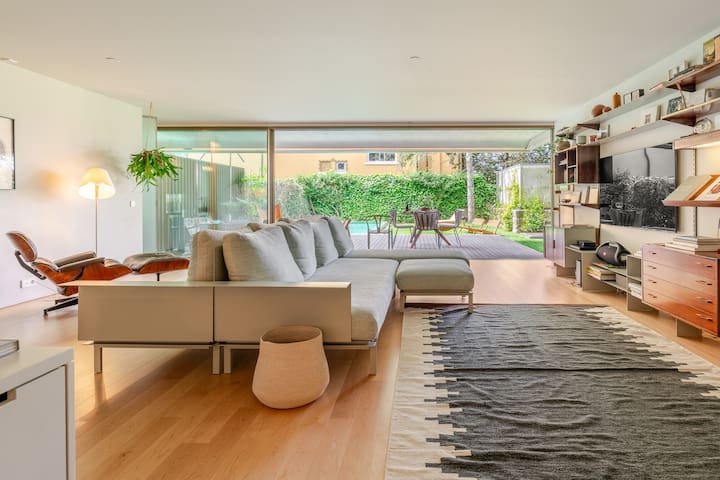 Grand Villa w/ Pool, Garden & Garage by HostWise gallery image 2