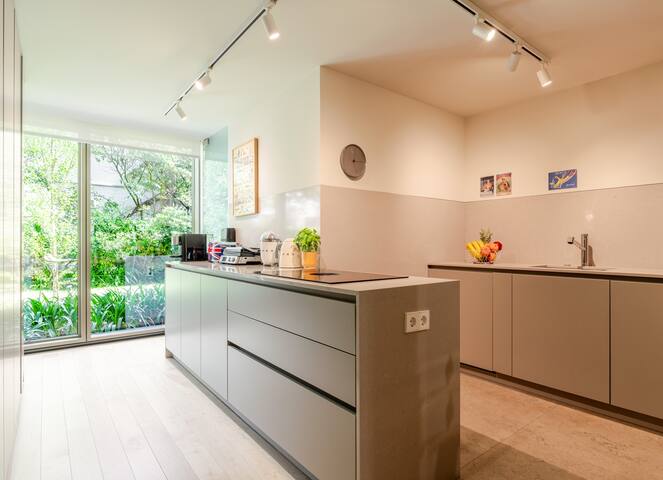 Grand Villa w/ Pool, Garden & Garage by HostWise gallery image 5