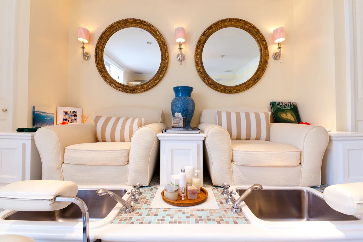 Junior Suite at The Palms — Beachfront Dining
