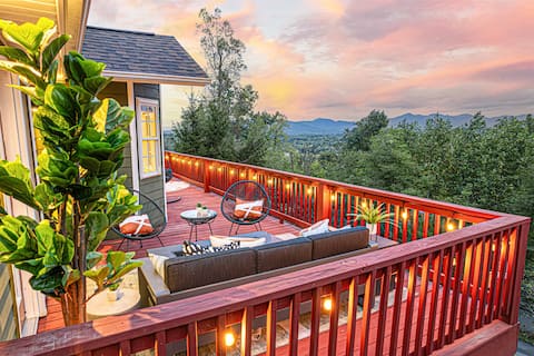 VIEWS w/Sauna+Hot Tub+Firepit+Gameroom+15minAVL