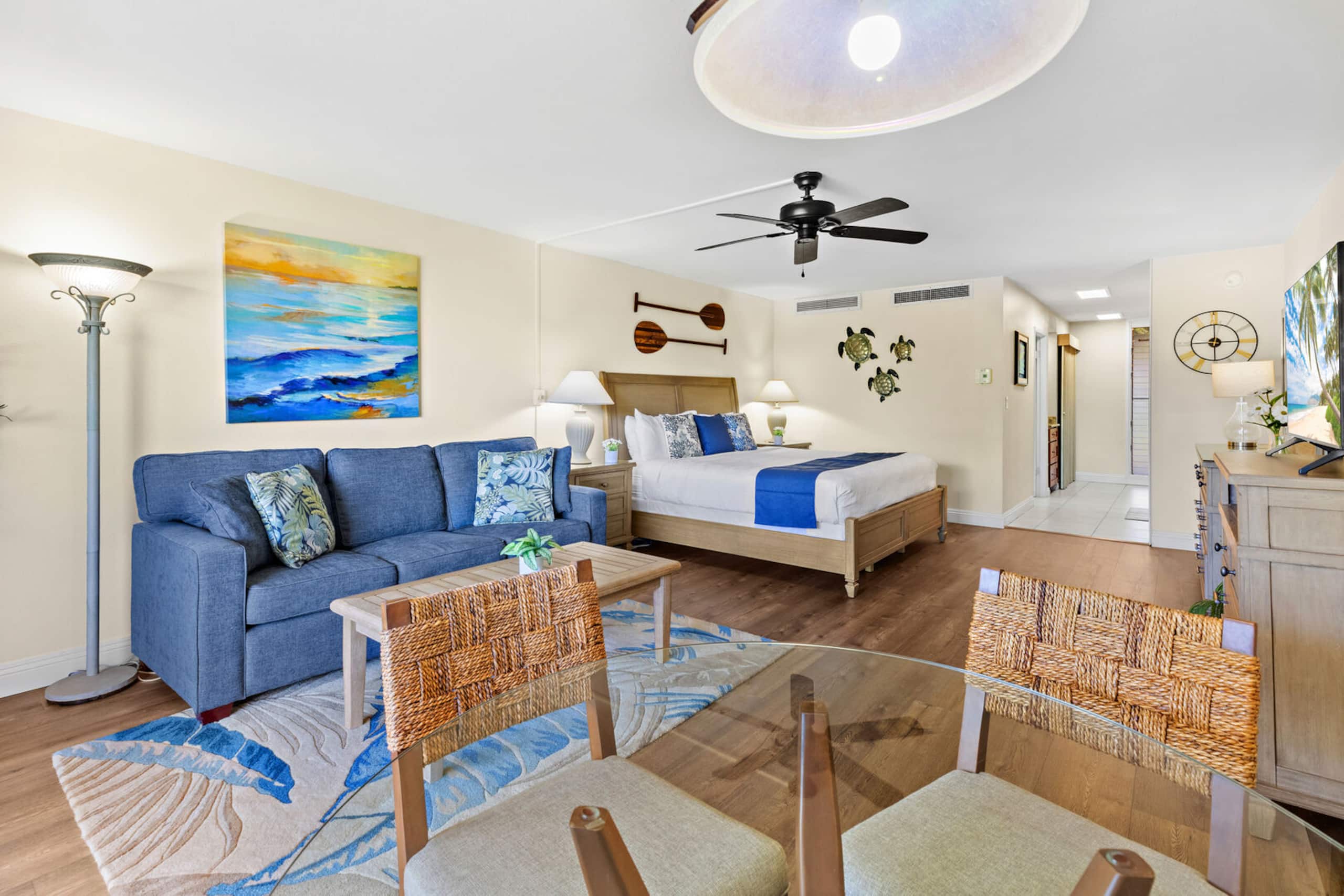 Condo in Lahaina · ★5.0 · 1 bedroom · 2 beds · 1 private bath - Image 12