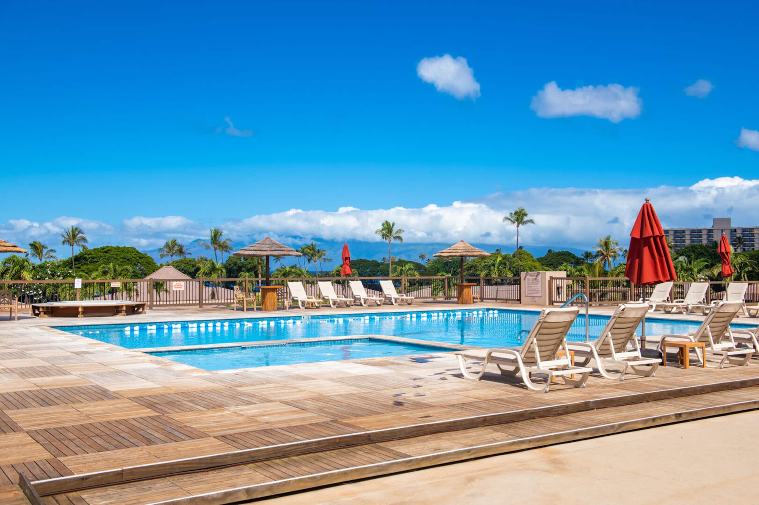 Condo in Lahaina · ★5.0 · 1 bedroom · 2 beds · 1 private bath - Image 44