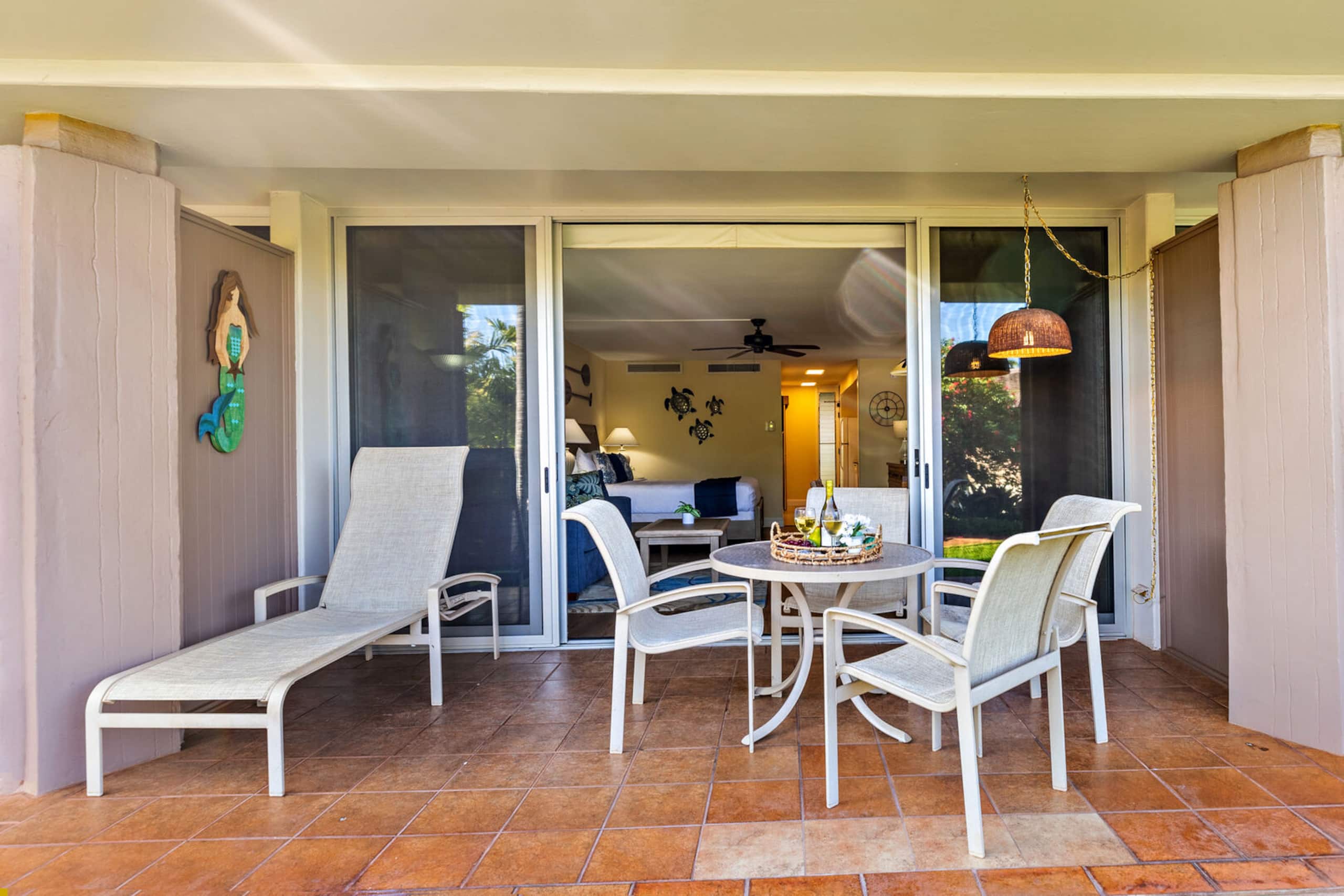 Condo in Lahaina · ★5.0 · 1 bedroom · 2 beds · 1 private bath - Image 5