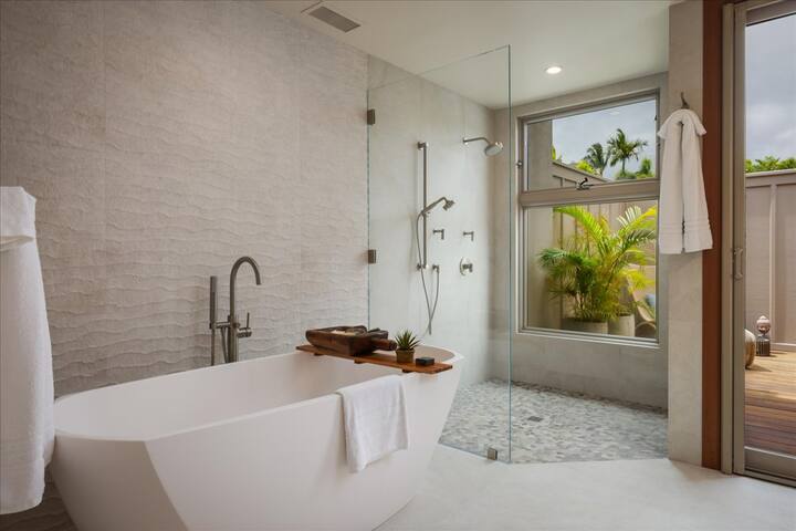 Kaulu Villa 111A – Just Updated! | Onsite Staff &