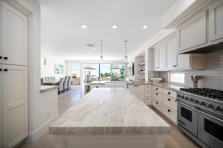 Oceanfront Escape With Breathtaking Views - Newport Beach, CA