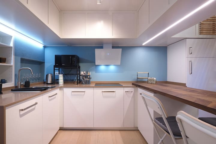 Modern loft just a few steps from Corso Como gallery image 2