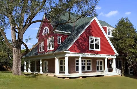 Huge Gilded-Age Home for Entertaining