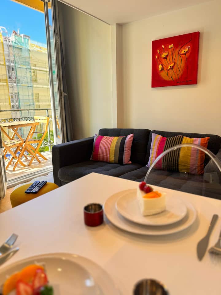Duplex Studio @ Carré D'or W/ Balcony, 3 Min Beach - Nizza