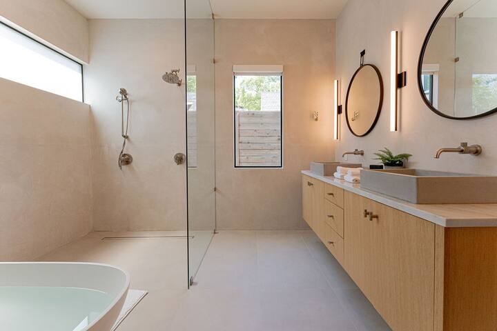 *NEW* Private Pool, Each Bedroom with a Bathroom gallery image 3