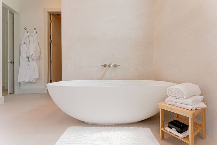 *NEW* Private Pool, Each Bedroom with a Bathroom gallery image 5