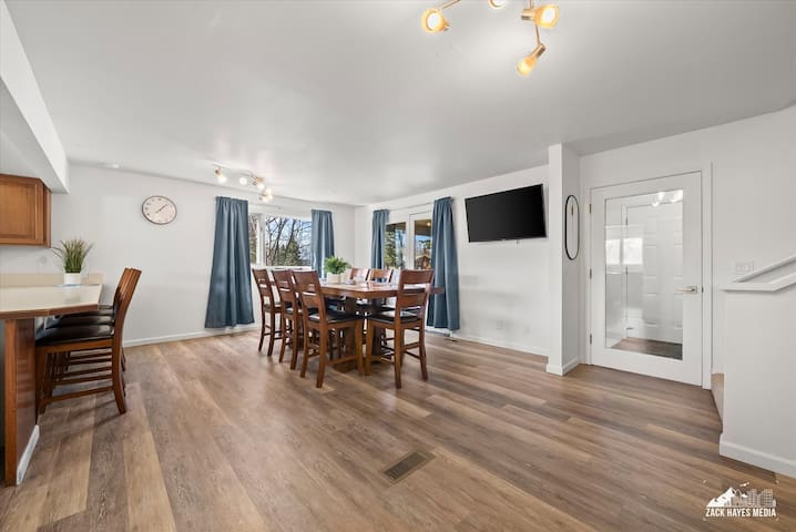 Outpost Vacation Rentals managed Airbnb listing 3