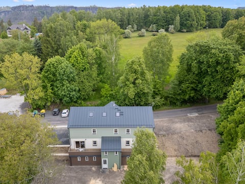 In the ferns of Interhome