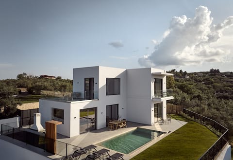 Akra Villa, with Private Pool and Pure SeaViews