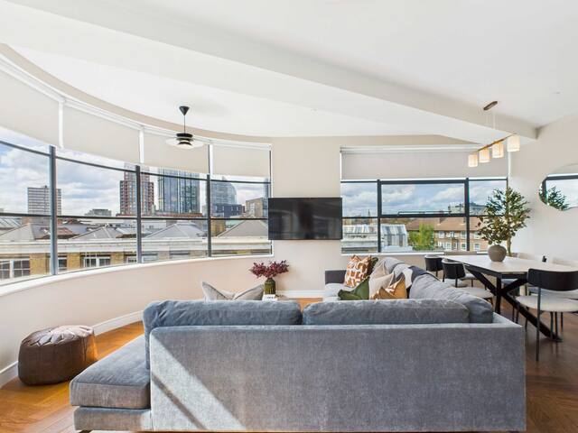 Spacious Four-Bedroom Haven by Tech City gallery image 4