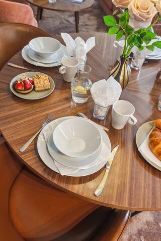 Top Location – Steps From Tivoli & Nyhavn gallery image 4