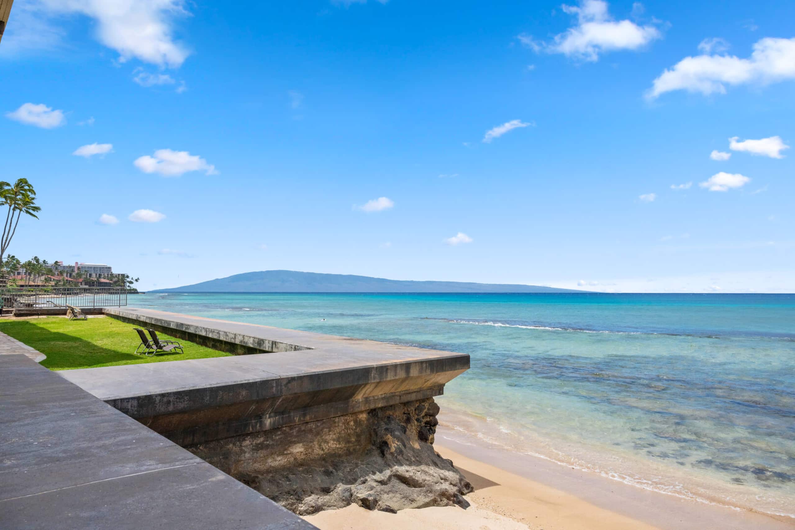 Condo in Lahaina · ★4.43 · 1 bedroom · 2 beds · 1 private bath - Image 29
